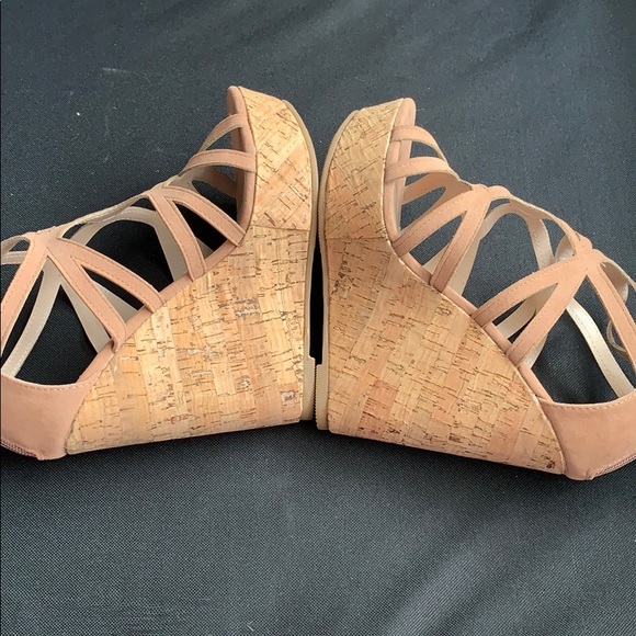 ๐ Suede Wedges ๐ - Picture 4 of 6